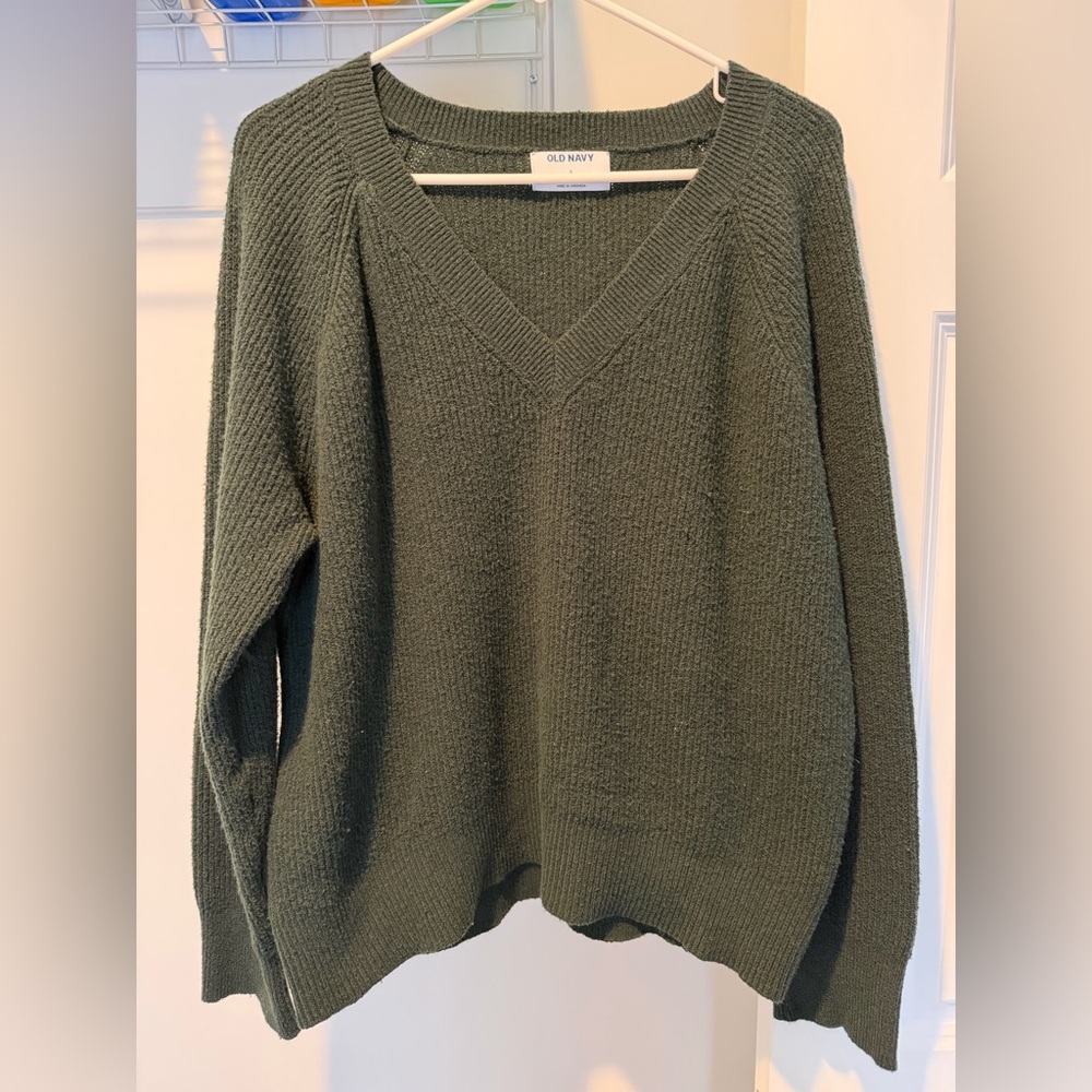 Old Navy Women's Deep Green V-Neck Sweater